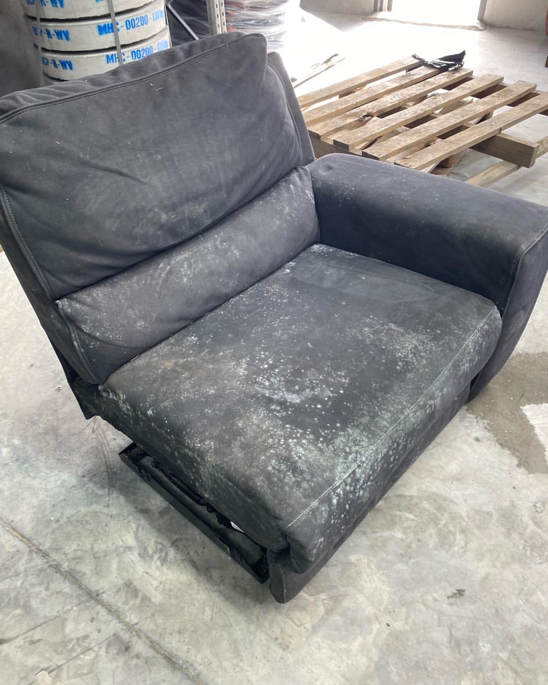 Upholstery Cleaning >