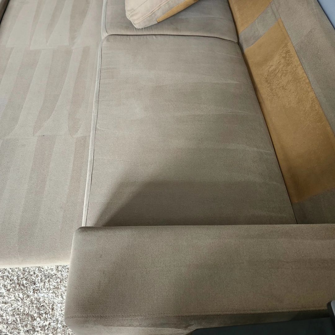 Upholstery Cleaning >