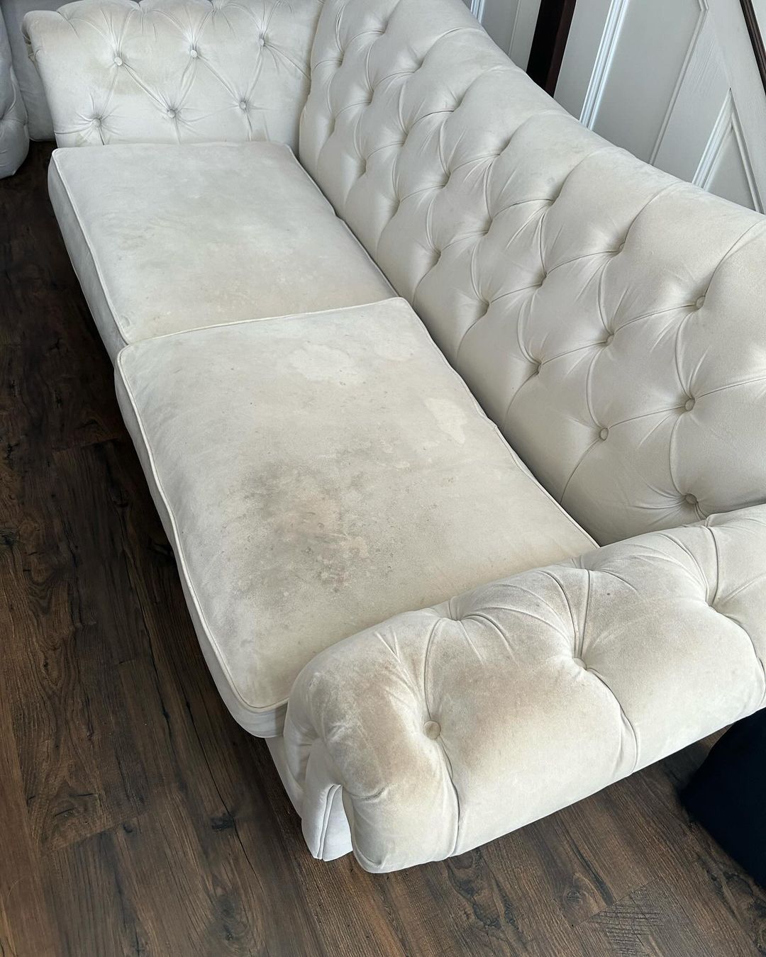 Upholstery Cleaning >