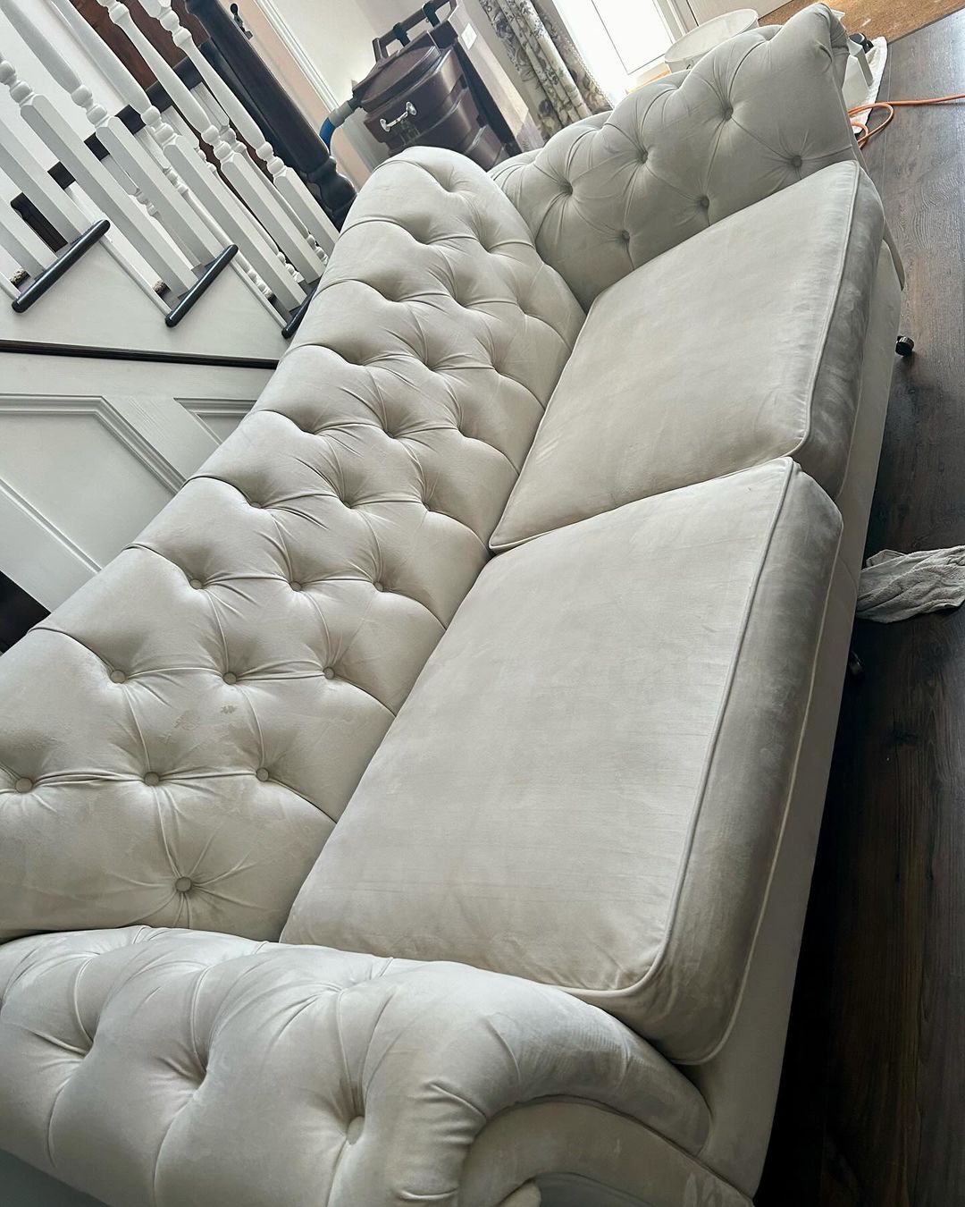 Upholstery Cleaning >